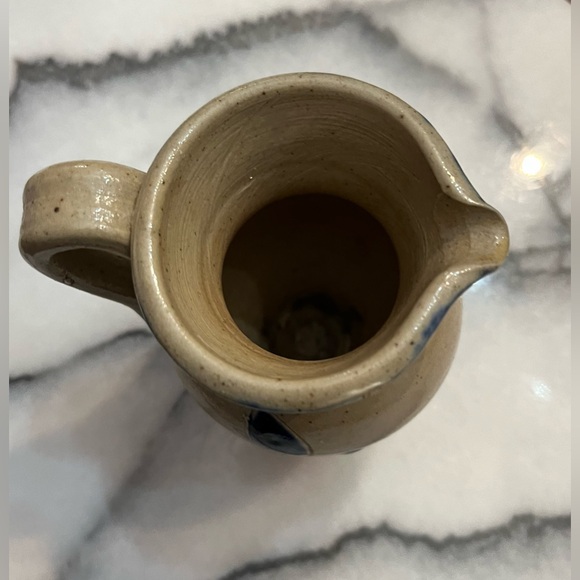 WILLIAMSBURG POTTERY Salt Glazed Stoneware Blue Pottery Pitcher Creamer - Picture 3 of 7